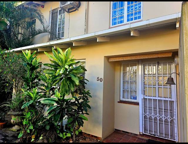 2 BEDROOM TOWNHOUSE FOR SALE IN SHERWOOD